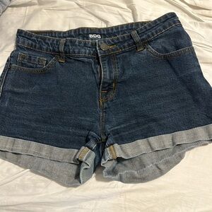 BDG demin shorts size 29